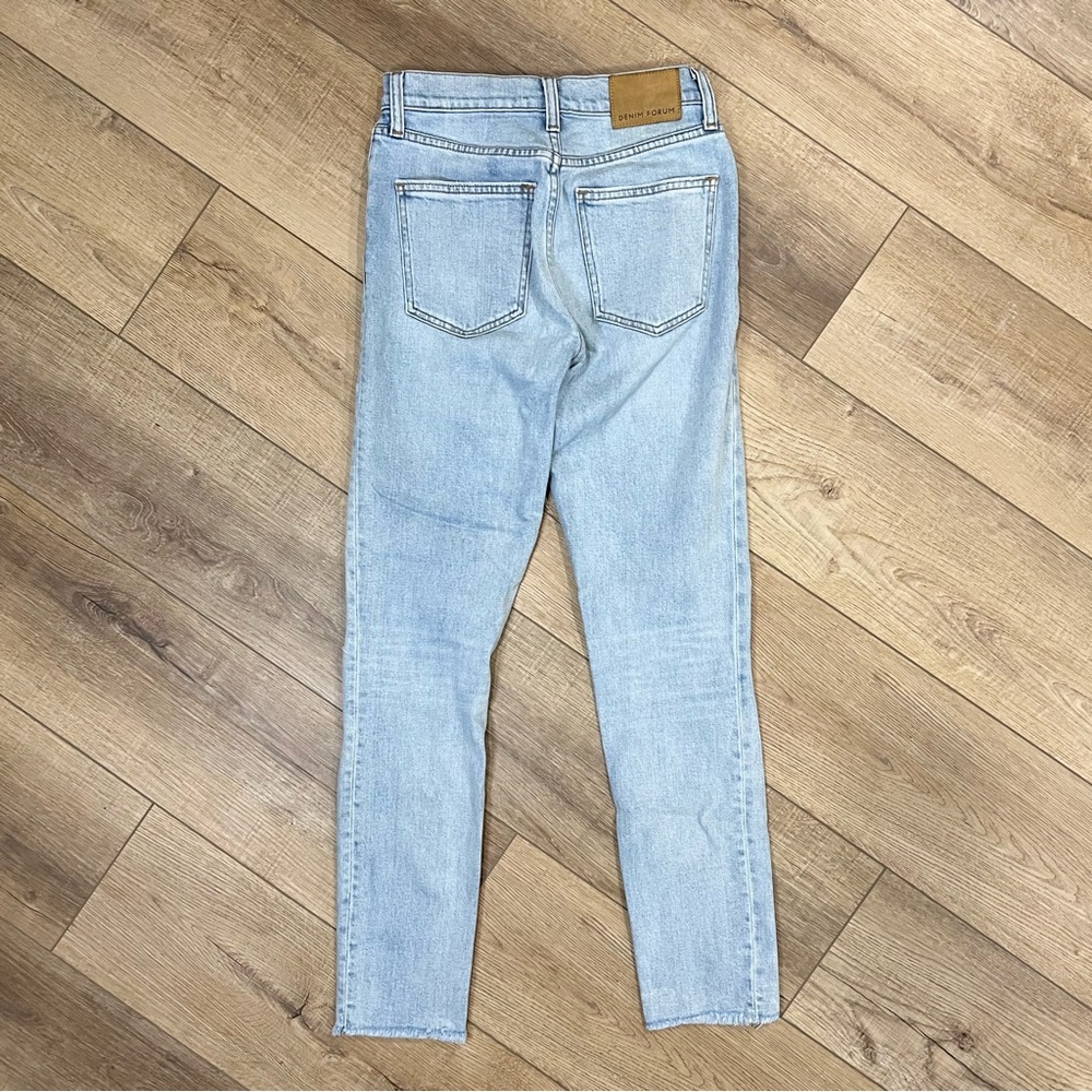 Aritzia Denim Forum Yoko High Rise Slim Size 24 - Picture 2 of 8